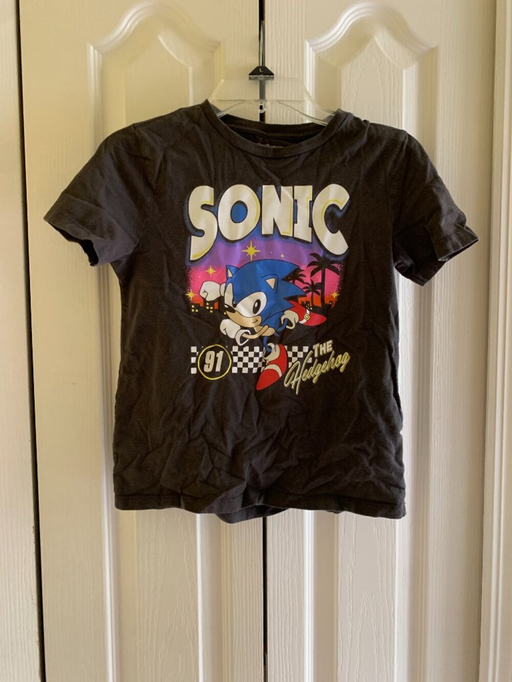 Sonic the Hedgehog Kid Graphic Tee - Size M